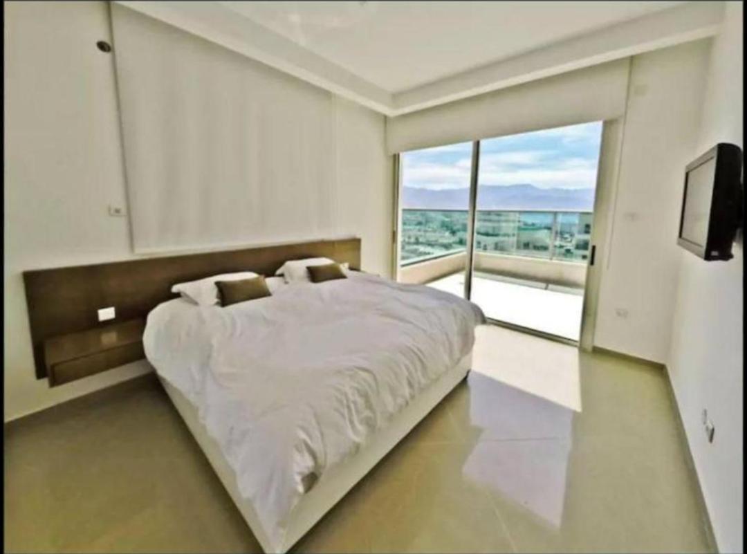 Exclusive Top Luxury Penthouse Near The Sea With Privat Roof-Pool Apartment Ейлат Екстериор снимка
