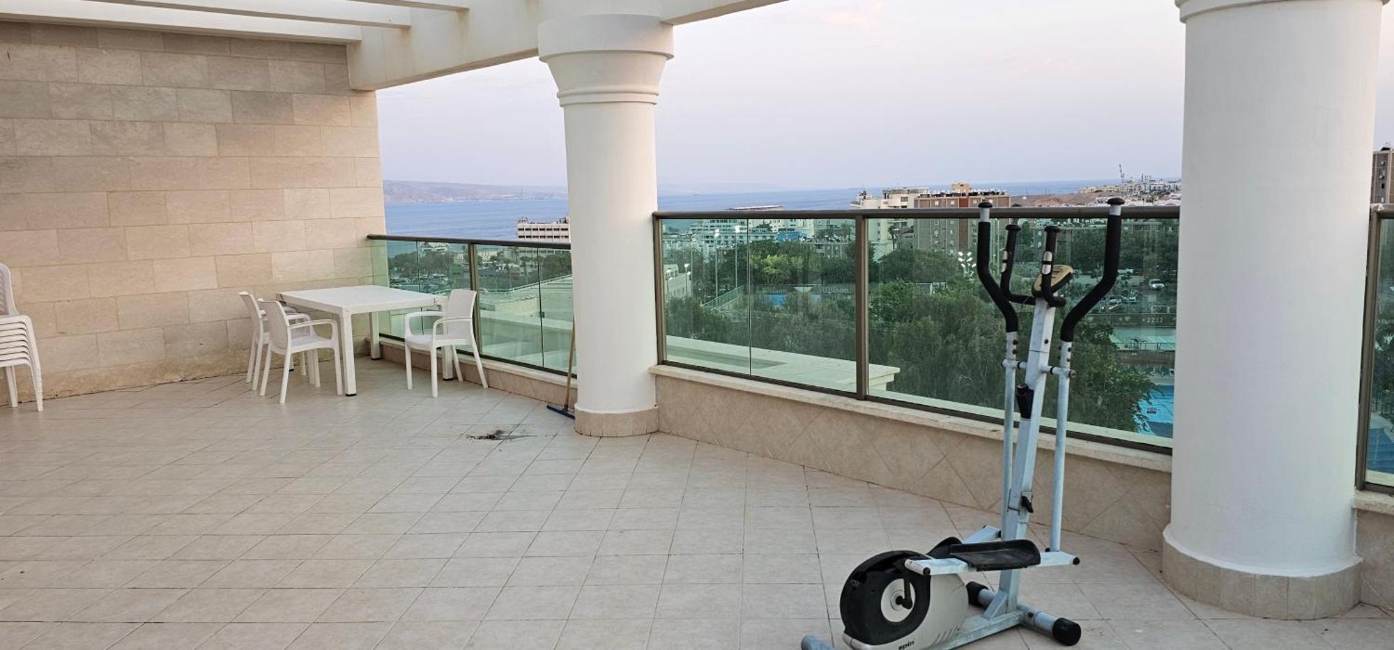 Exclusive Top Luxury Penthouse Near The Sea With Privat Roof-Pool Apartment Ейлат Екстериор снимка